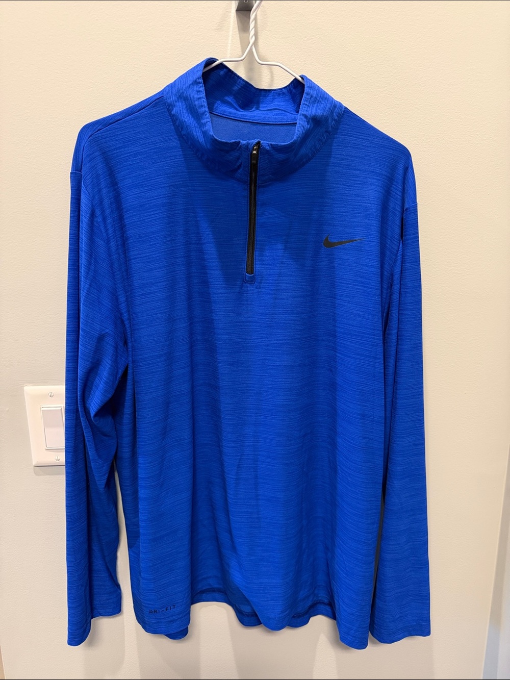 Nike Men’s Royal Blue Quarter-Zip Performance Top